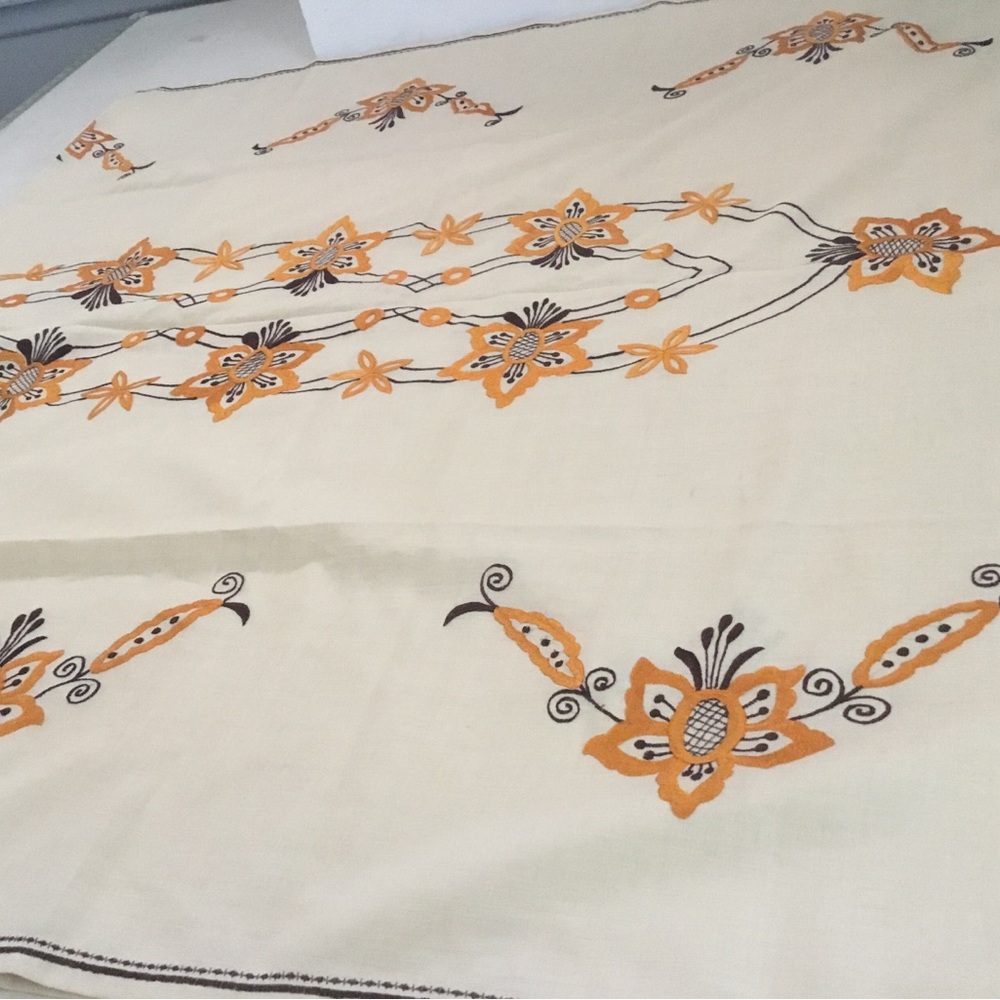 Tablecloth, Floral, Embroidered. Vintage